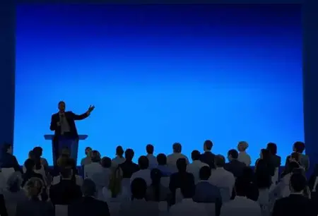 How to Give an Effective Presentation to a Large Audience