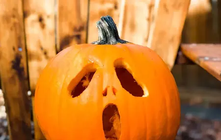 How to Make a Halloween Pumpkin