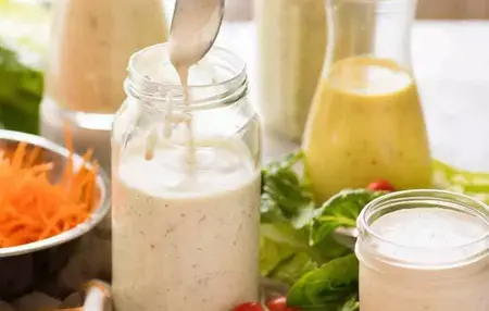 How to Make a Salad Dressing with Yogurt